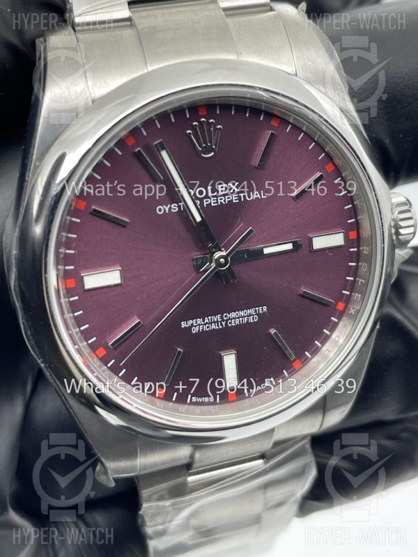 Товар Rolex Oyster Perpetual 39mm 114300 Rhodium Dial Фото 3 - Rolex Oyster Perpetual 39mm 114300 Rhodium Dial