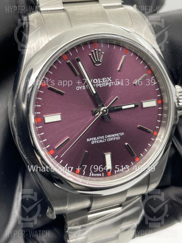 Товар Rolex Oyster Perpetual 39mm 114300 Rhodium Dial Фото 7 - Rolex Oyster Perpetual 39mm 114300 Rhodium Dial