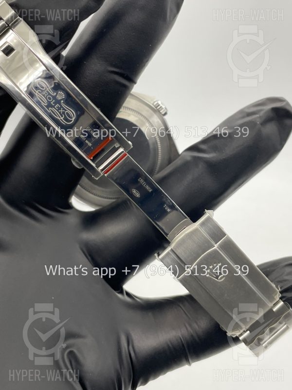 Товар Rolex Oyster Perpetual 39mm 114300 Rhodium Dial Фото 19 - Rolex Oyster Perpetual 39mm 114300 Rhodium Dial