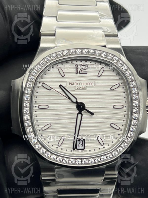 Товар Patek Philippe Nautilus 35mm 7118/1200A-010 3K Фото 9 - Patek Philippe Nautilus 35mm 7118/1200A-010 3K