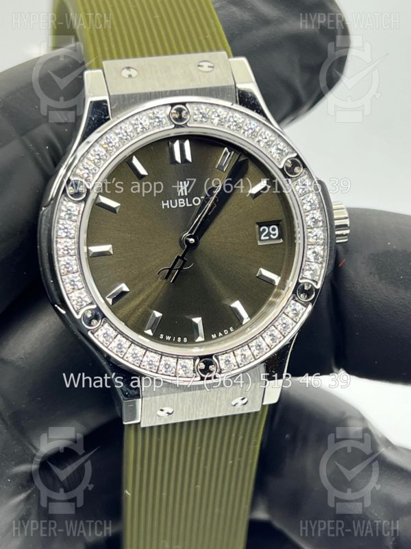 Товар Hublot Classic Fusion 33mm 581.NX.8970.LR.1104 Diamond Фото 2 - Hublot Classic Fusion 33mm 581.NX.8970.LR.1104 Diamond