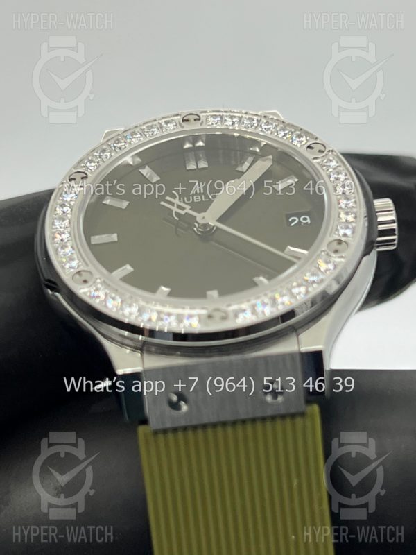 Товар Hublot Classic Fusion 33mm 581.NX.8970.LR.1104 Diamond Фото 8 - Hublot Classic Fusion 33mm 581.NX.8970.LR.1104 Diamond