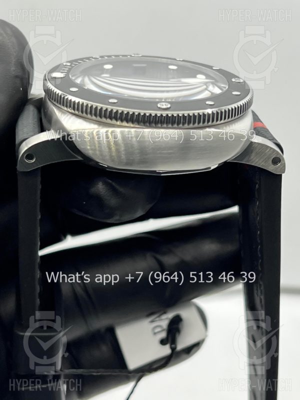 Товар Officine Panerai Luminor Submersible Luna Rossa PAM1565 Фото 13 - Officine Panerai Luminor Submersible Luna Rossa PAM1565