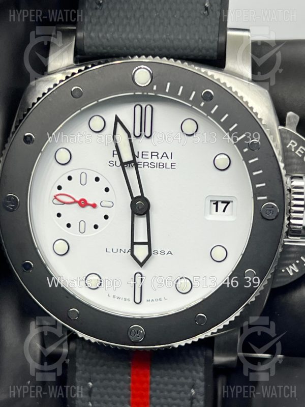 Фото 3 - Officine Panerai Luminor Submersible Luna Rossa PAM1579