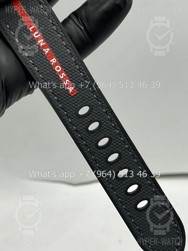 Фото 9 - Officine Panerai Luminor Submersible Luna Rossa PAM1579