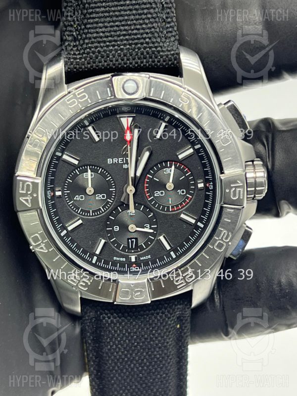 Фото 2 - Breitling Avenger Art 8690