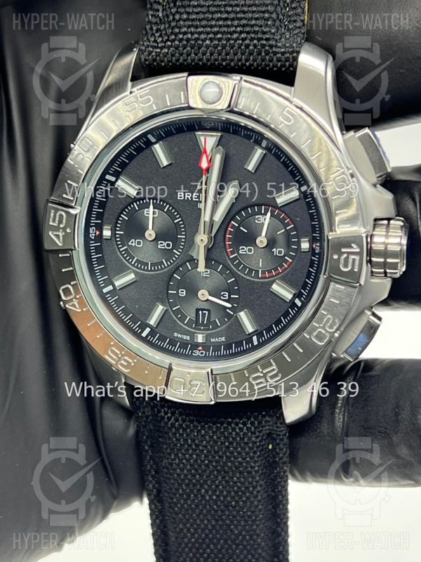 Фото 3 - Breitling Avenger Art 8690