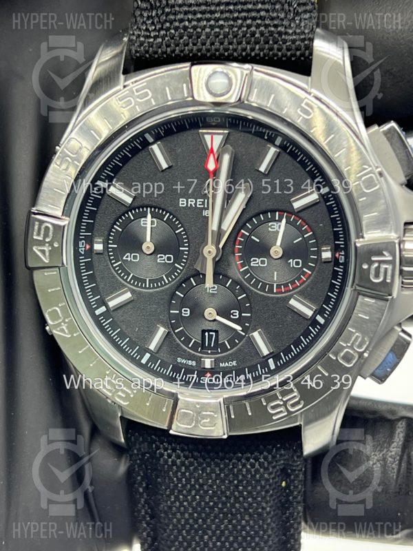 Фото 4 - Breitling Avenger Art 8690