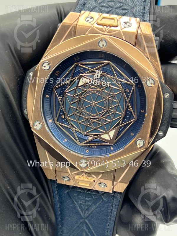 Товар Hublot Big Bang Sang Bleu 465.OS.7189.VR.1204.MXM19 Фото 4 - Hublot Big Bang Sang Bleu 465.OS.7189.VR.1204.MXM19