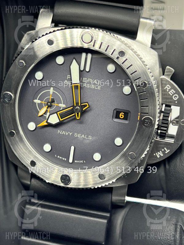 Товар Officine Panerai Luminor Submersible PAM01323 Фото 2 - Officine Panerai Luminor Submersible PAM01323