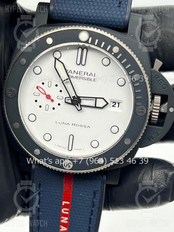Товар Officine Panerai Luminor Submersible Luna Rossa PAM01543 Фото 2 - Officine Panerai Luminor Submersible Luna Rossa PAM01543