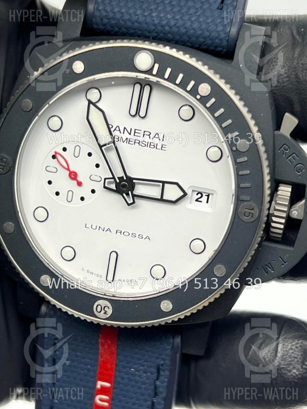 Товар Officine Panerai Luminor Submersible Luna Rossa PAM01543 Фото 3 - Officine Panerai Luminor Submersible Luna Rossa PAM01543