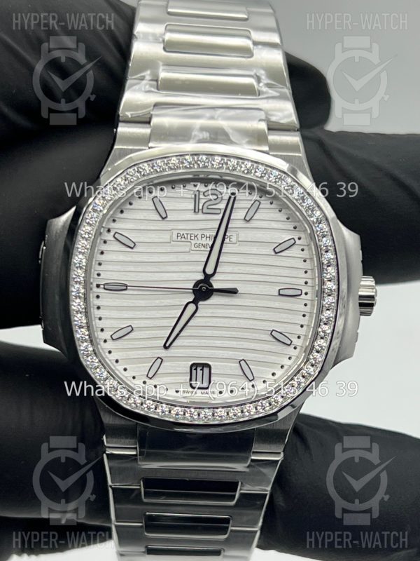 Товар Patek Philippe Nautilus 35mm 7118/1200A-010 Steel Фото 2 - Patek Philippe Nautilus 35mm 7118/1200A-010 Steel