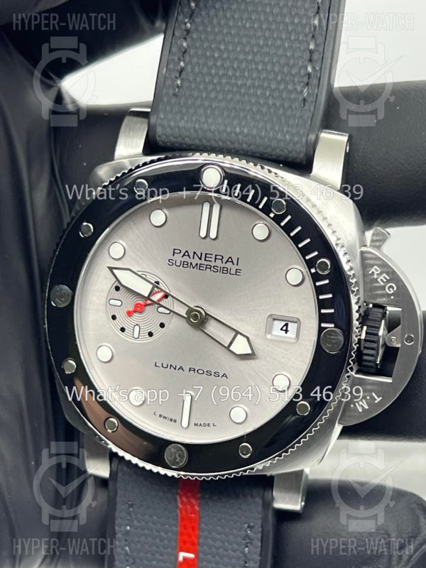 Товар Officine Panerai Luminor Submersible Luna Rossa PAM01681 Фото 3 - Officine Panerai Luminor Submersible Luna Rossa PAM01681