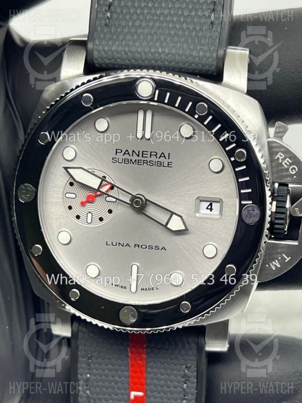 Товар Officine Panerai Luminor Submersible Luna Rossa PAM01681 Фото 4 - Officine Panerai Luminor Submersible Luna Rossa PAM01681