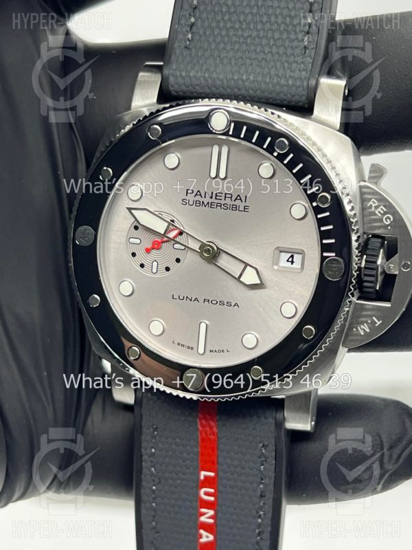 Товар Officine Panerai Luminor Submersible Luna Rossa PAM01681 Фото 7 - Officine Panerai Luminor Submersible Luna Rossa PAM01681
