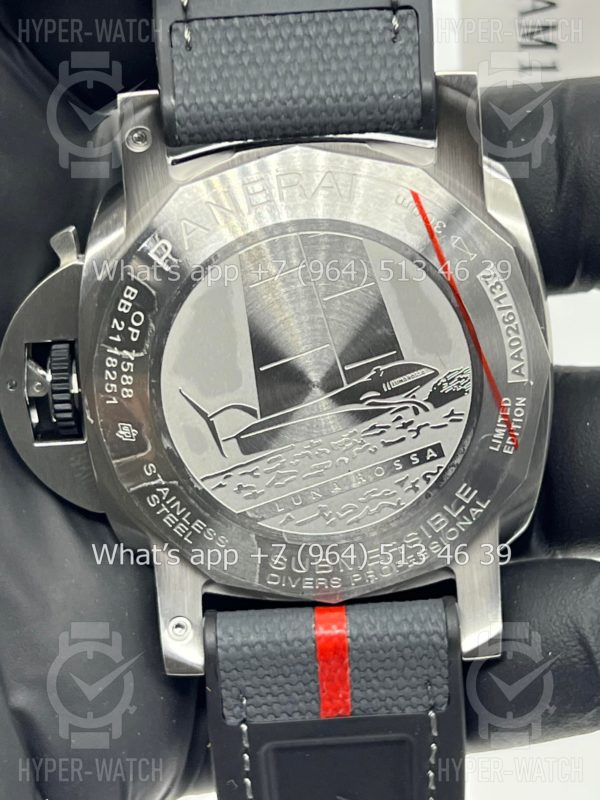 Товар Officine Panerai Luminor Submersible Luna Rossa PAM01681 Фото 14 - Officine Panerai Luminor Submersible Luna Rossa PAM01681