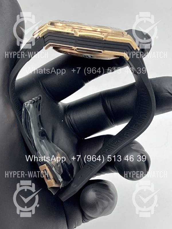 Товар Hublot Big Bang Sang Bleu II 418.OX.1108.RX.MXM19 V3 Фото 16 - Hublot Big Bang Sang Bleu II 418.OX.1108.RX.MXM19 V3