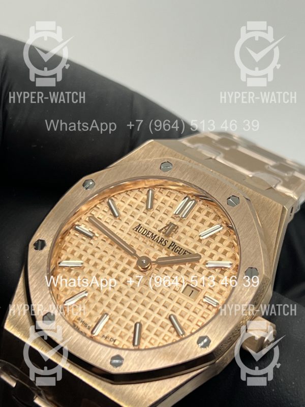Товар Audemars Piguet Royal Oak 33mm 67651OR.OO.1261OR Фото 8 - Audemars Piguet Royal Oak 33mm 67651OR.OO.1261OR