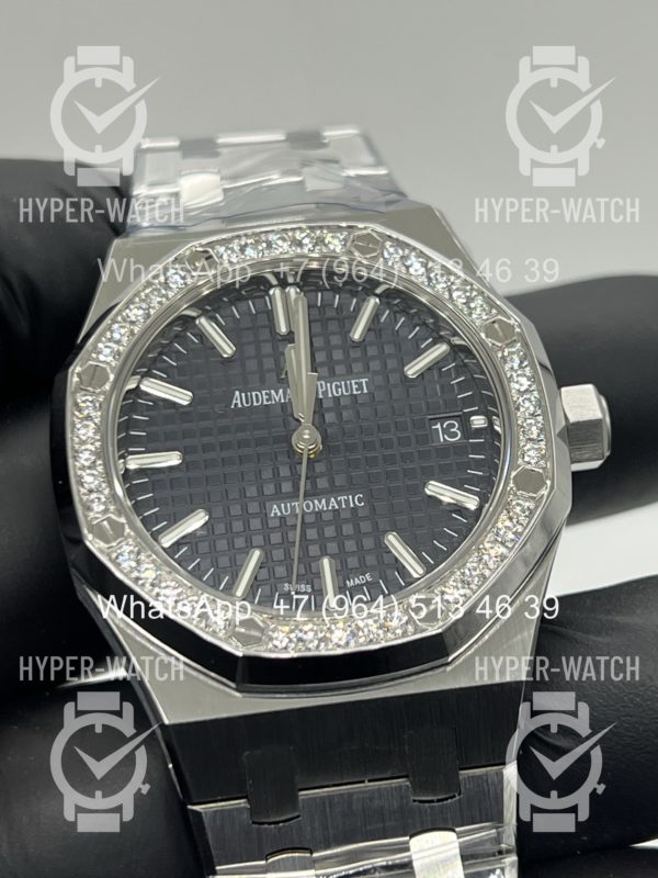 Товар Audemars Piguet Royal Oak 37mm 15451ST.ZZ.1256ST.03 Blue Steel Фото 3 - Audemars Piguet Royal Oak 37mm 15451ST.ZZ.1256ST.03 Blue Steel