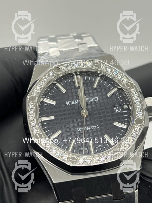 Товар Audemars Piguet Royal Oak 37mm 15451ST.ZZ.1256ST.03 Blue Steel Фото 11 - Audemars Piguet Royal Oak 37mm 15451ST.ZZ.1256ST.03 Blue Steel