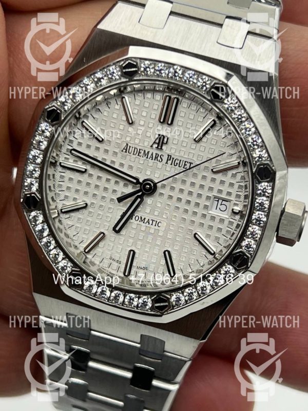Товар Audemars Piguet Royal Oak 37mm 15451ST.ZZ.D011CR.01 White Фото 2 - Audemars Piguet Royal Oak 37mm 15451ST.ZZ.D011CR.01 White