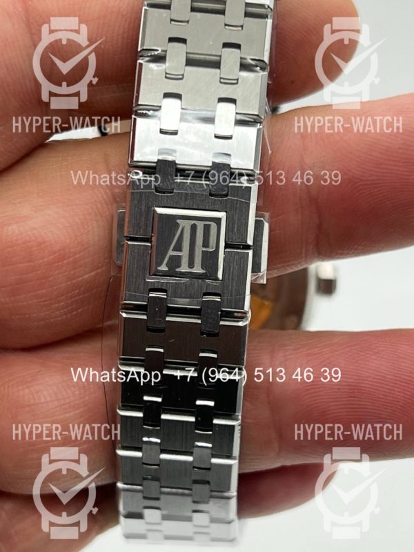Товар Audemars Piguet Royal Oak 37mm 15451ST.ZZ.D011CR.01 White Фото 9 - Audemars Piguet Royal Oak 37mm 15451ST.ZZ.D011CR.01 White