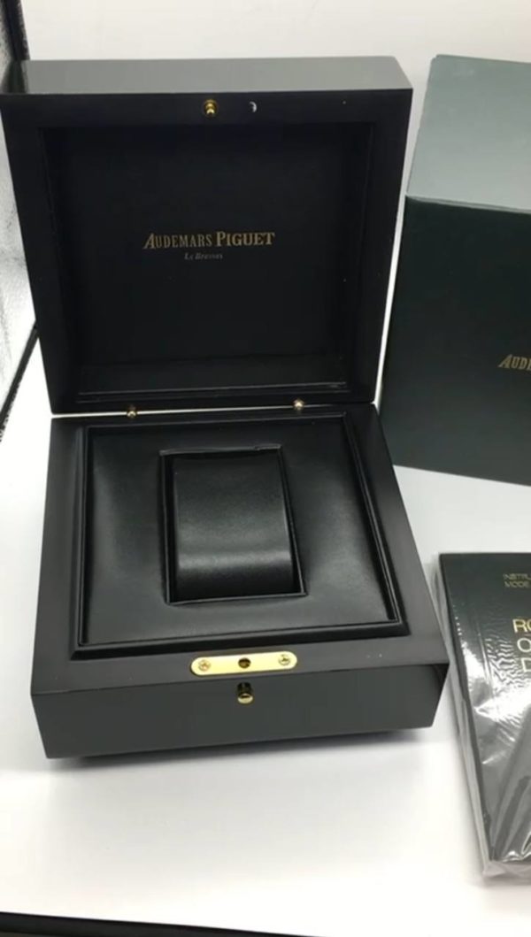 Товар Audemars Piguet Royal Oak 33mm 67651IP.ZZ.1261IP.01 Diamond Steel Фото 14 - Audemars Piguet Royal Oak 33mm 67651IP.ZZ.1261IP.01 Diamond Steel