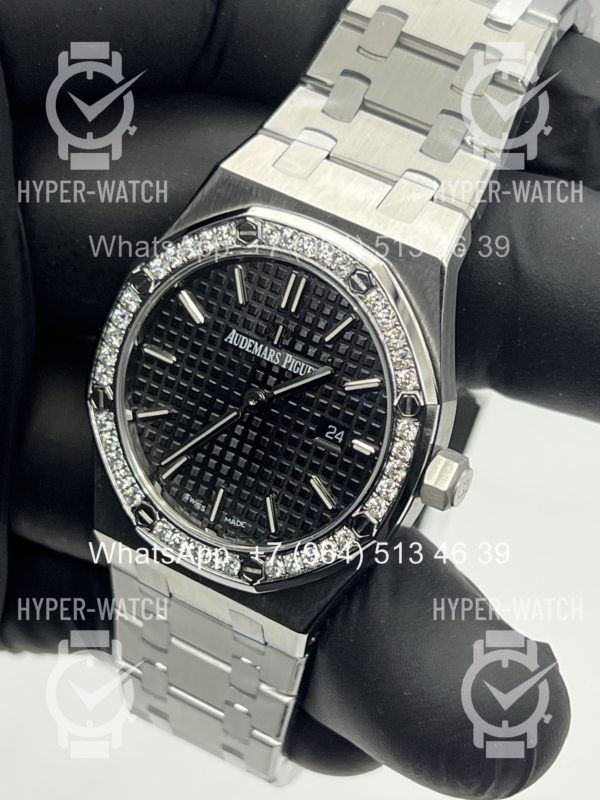 Товар Audemars Piguet Royal Oak 33mm 67651ST.ZZ.D002CR.01 Diamond Steel Фото 3 - Audemars Piguet Royal Oak 33mm 67651ST.ZZ.D002CR.01 Diamond Steel